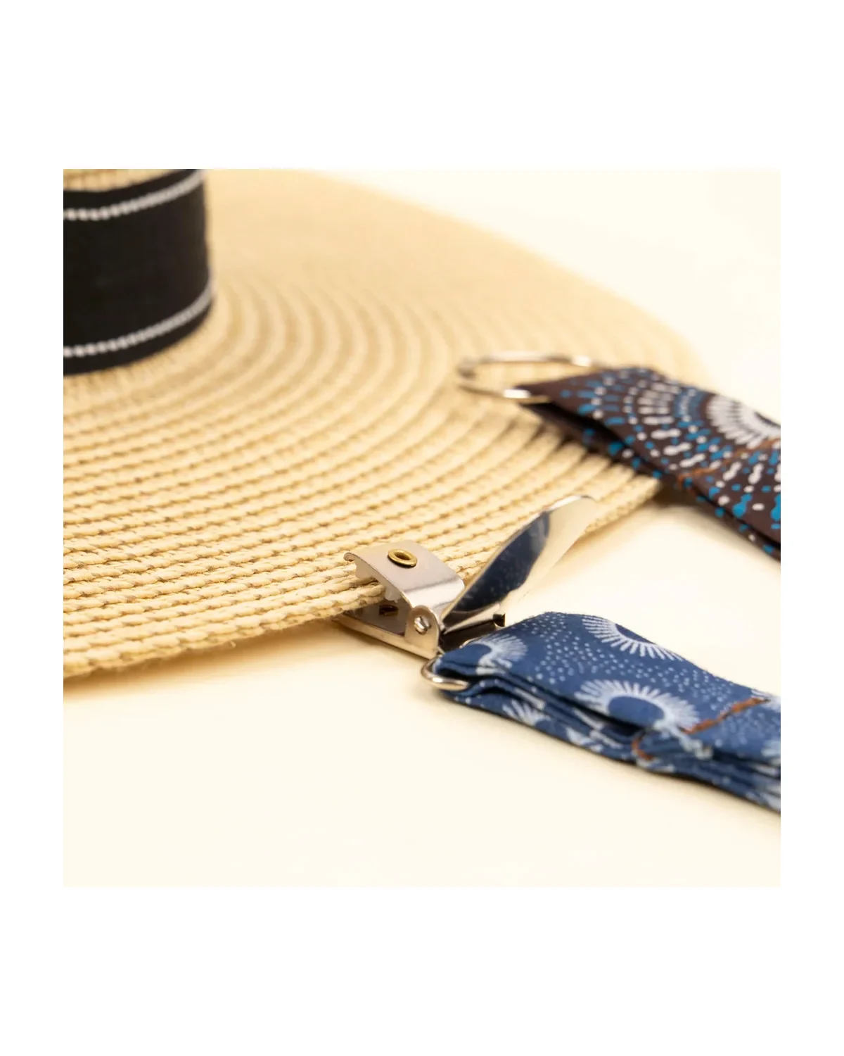 Unisex Shwe Hat Clip