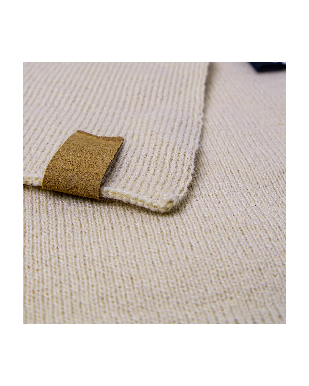 RIDGE SCARF - View 1